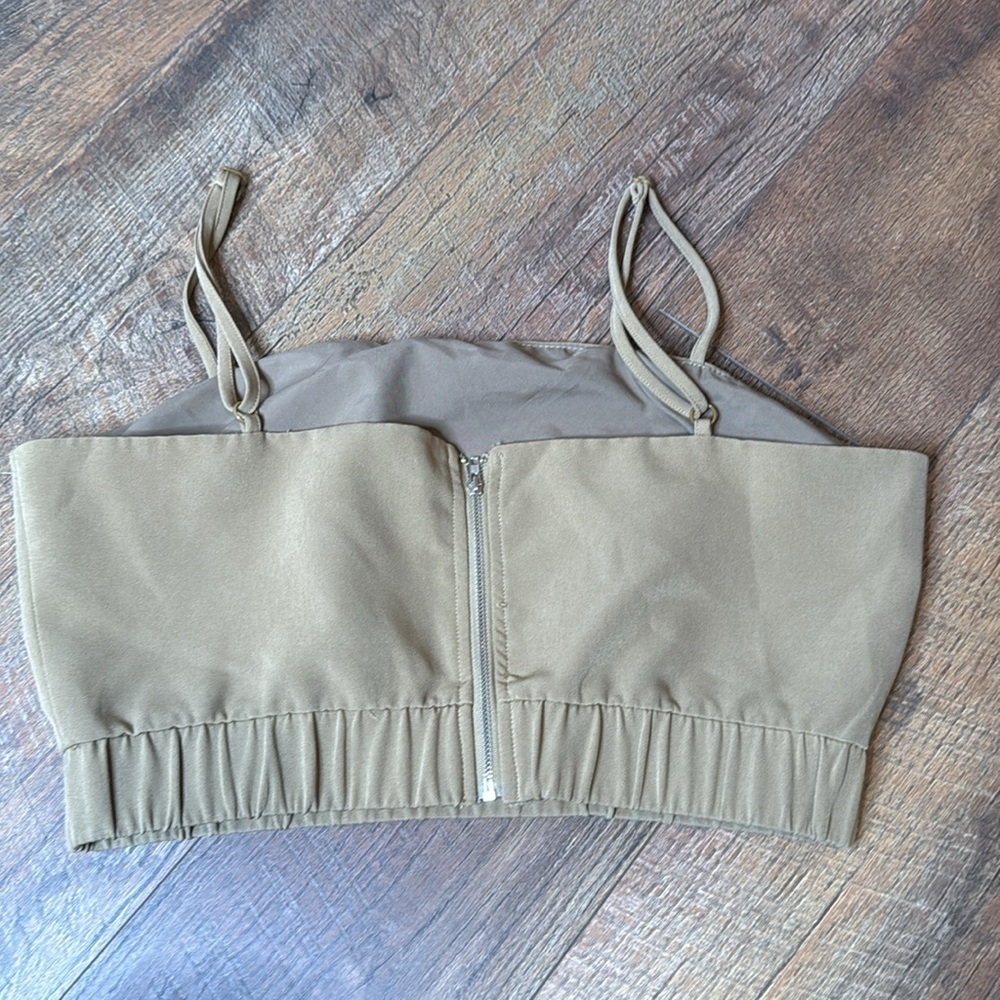 4th & Reckless Aiden top in Sand medium crop tank - Picture 5 of 9